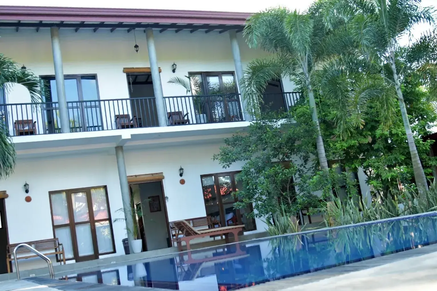Pearl of Mangrove hotel and pool